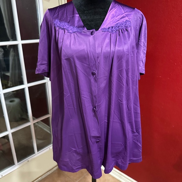 Vintage 80s Vanity Fair Purple Nylon Nightgown Top Size L Made in USA - Picture 1 of 10